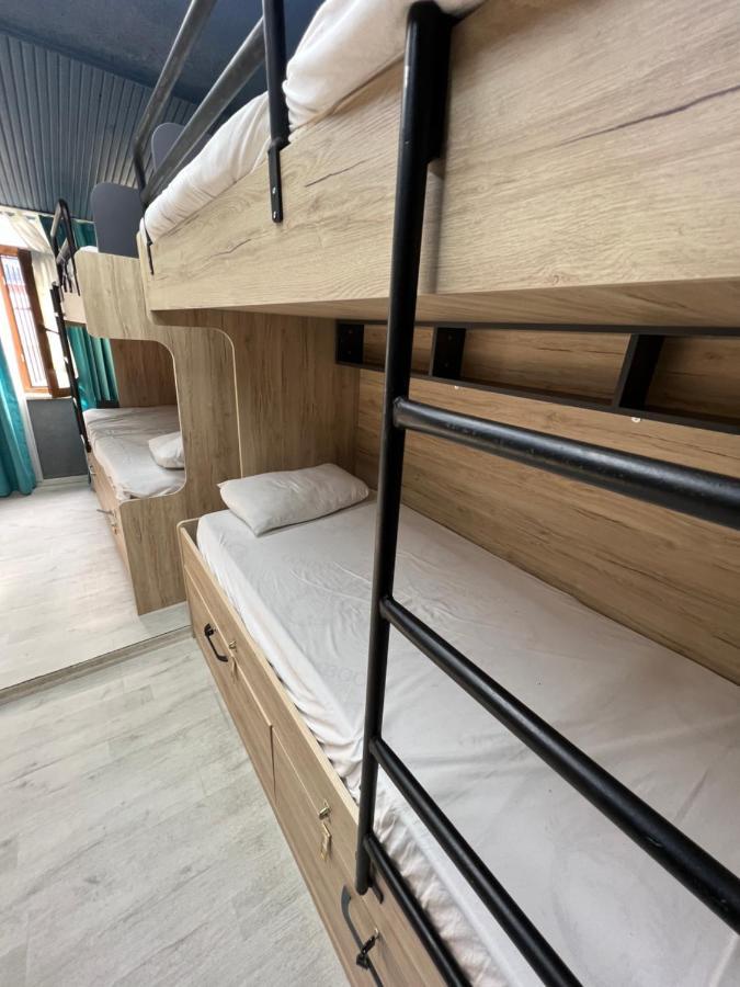 Istiklal Hostel Istanbul Exterior photo